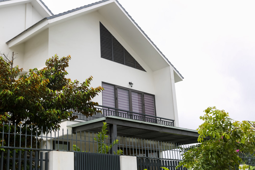 Mẫu thiết kế biệt thự mái thái hiện đại tại Đông Triều, Quảng Ninh 4